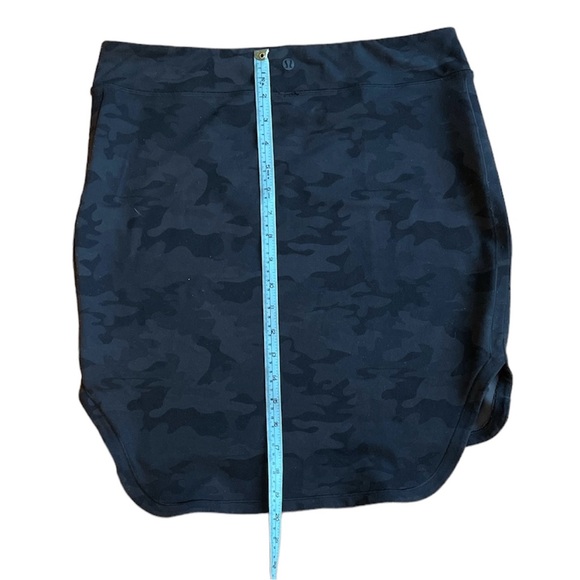 Lululemon Black Camo City High-Low Mini Skirt Size 8 - Athleisure Casual Comfy - Picture 10 of 11